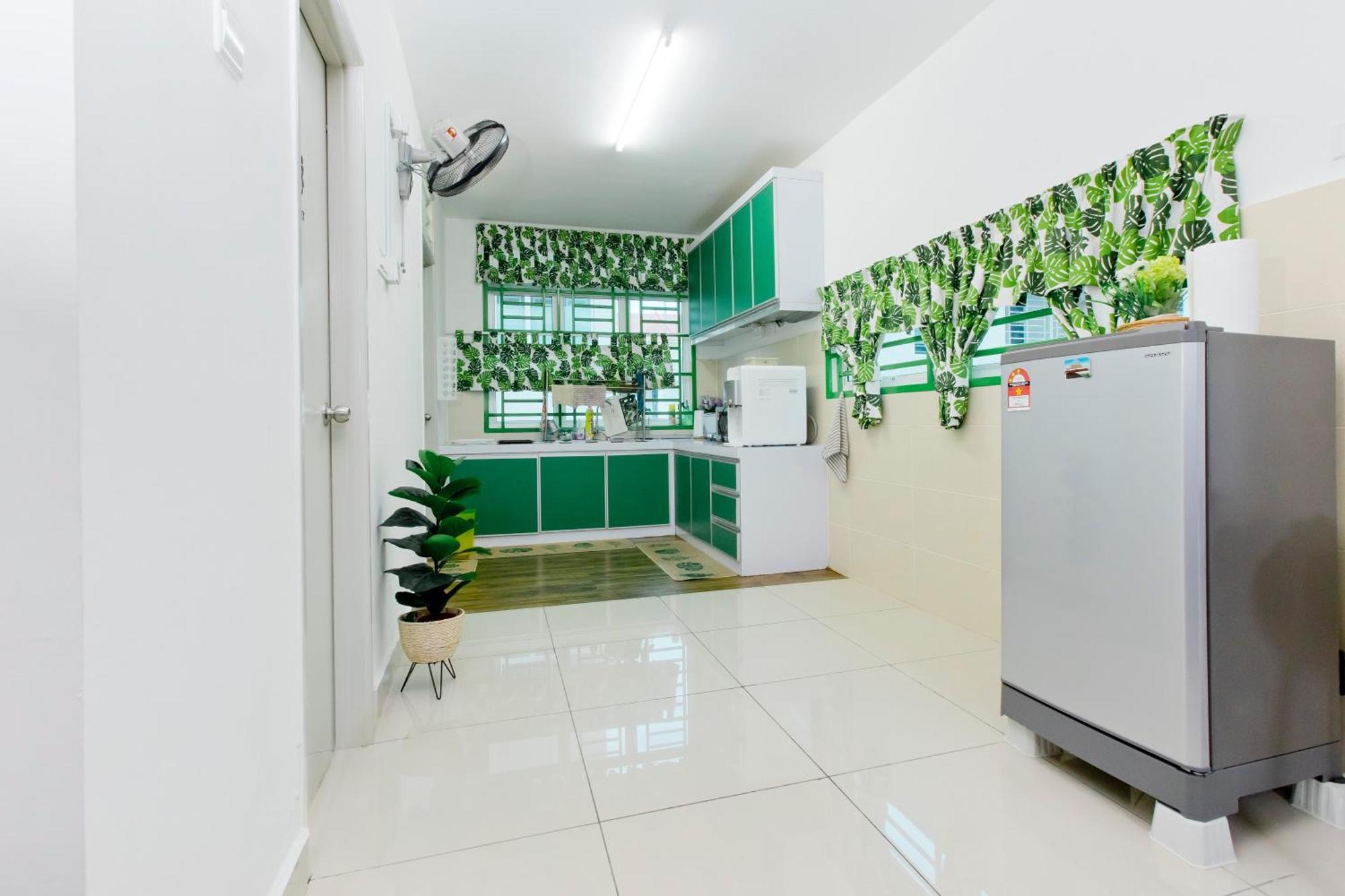 Вілла Desaru 16Pax Family With Private Mini Pool & Jacuzzi Кота-Тінггі Екстер'єр фото