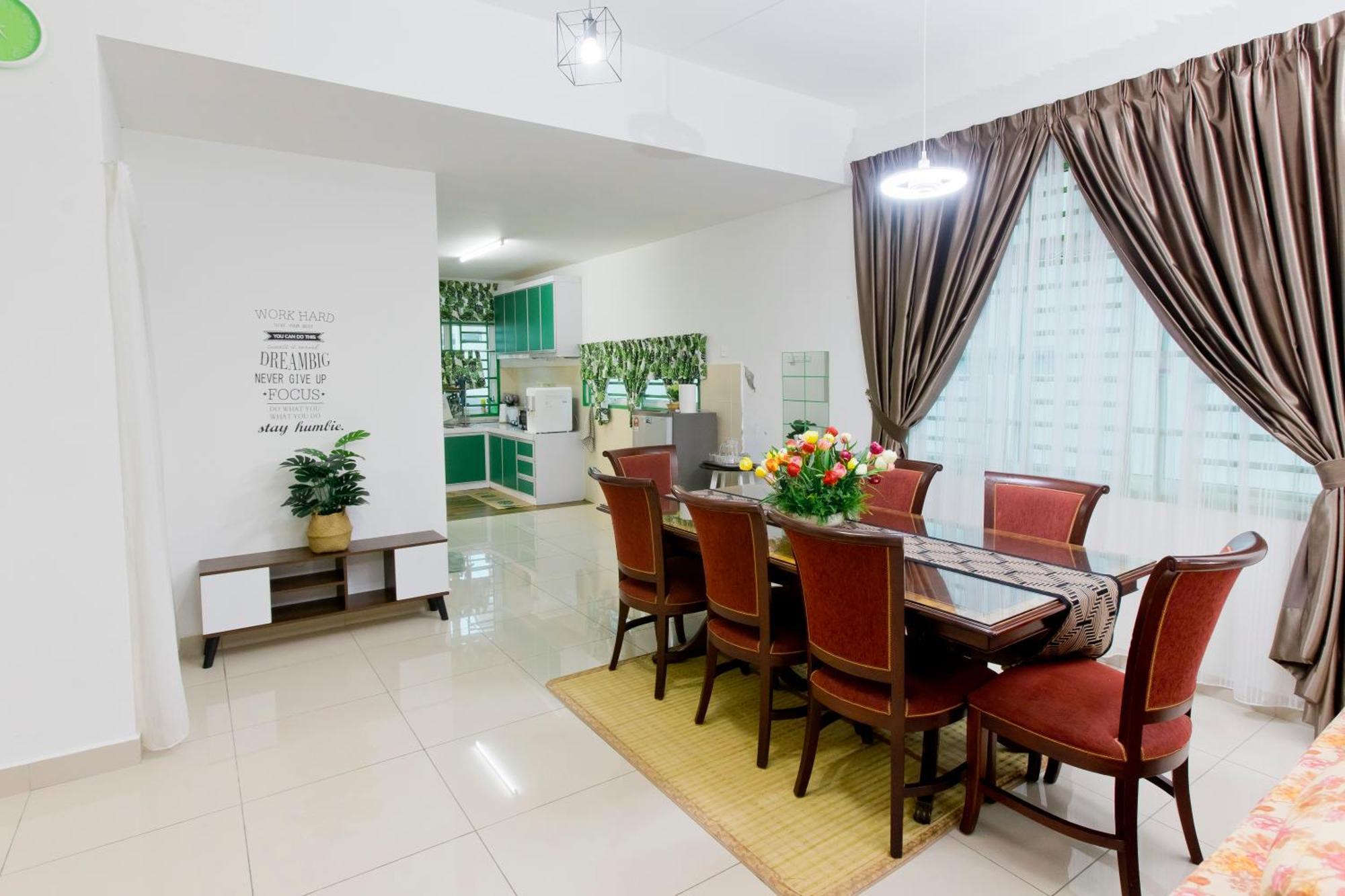 Вілла Desaru 16Pax Family With Private Mini Pool & Jacuzzi Кота-Тінггі Екстер'єр фото